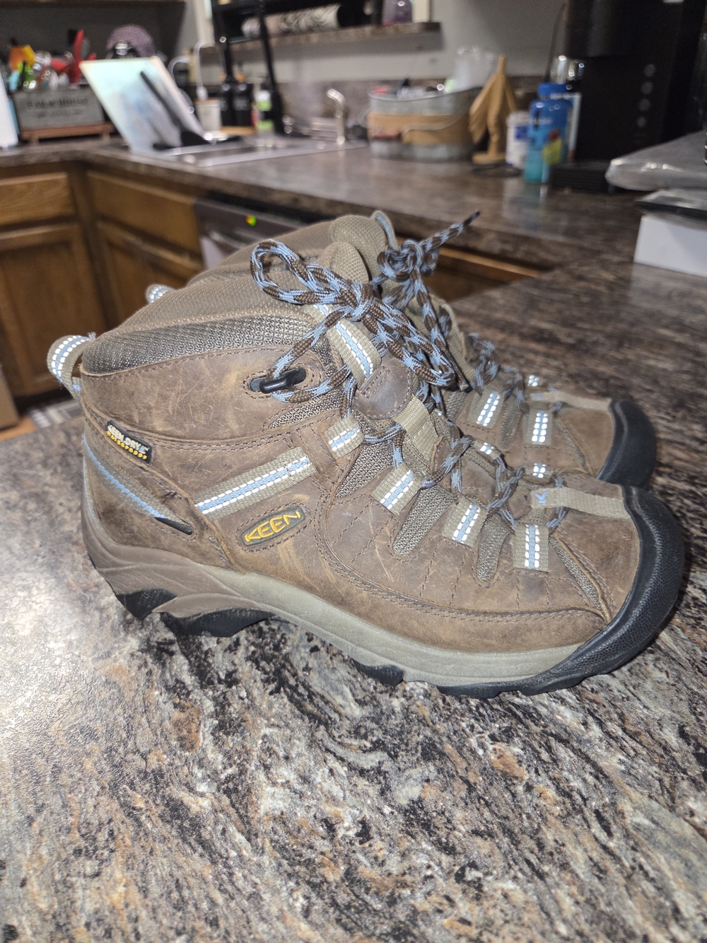 KEEN Brown Leather Hiking Boots with Reflective Accents